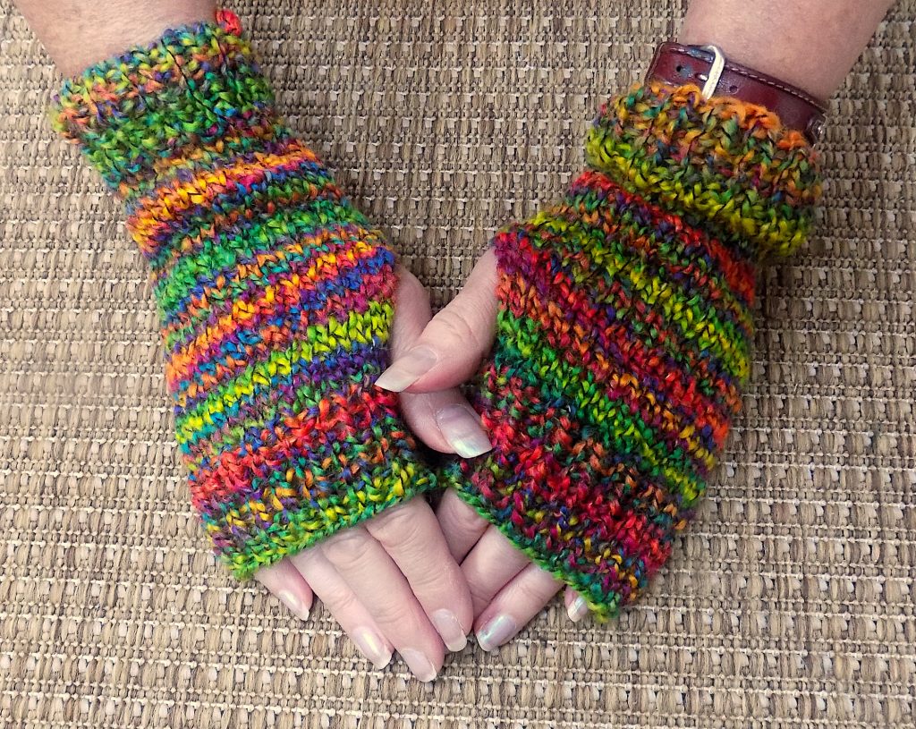 FREE Wrist & Legwarmers Knitting Pattern